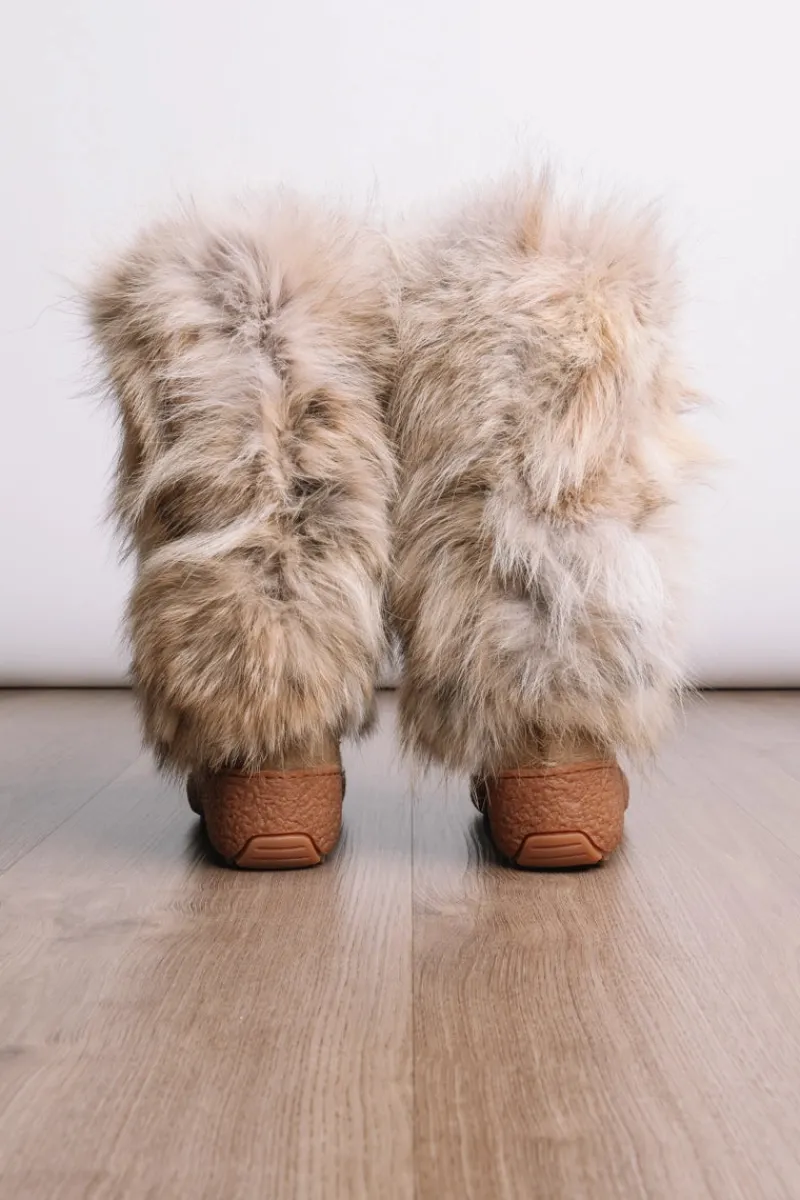 Online Natural Coyote Wool-Lined Fur Boots Women Boots & Handbags